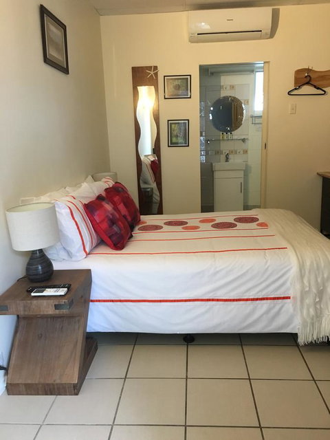 Black Marlin Motel - Stays Accommodation 15