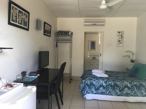 Black Marlin Motel - Stays Accommodation 22