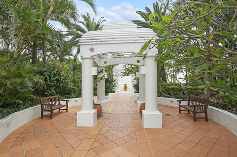 ULTIQA Burleigh Mediterranean Resort - Stayed 18