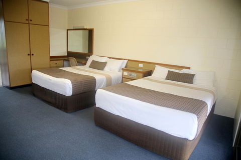 Reef Gateway Hotel - Stayed 8