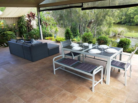 Waterfront Theme Park Getaway - Stayed 14