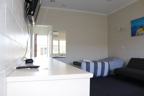 YAL Cairns - A Motel That Makes A Difference - Stayed 8