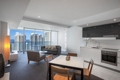 Hilton Surfers Paradise Residences - Stayed 35