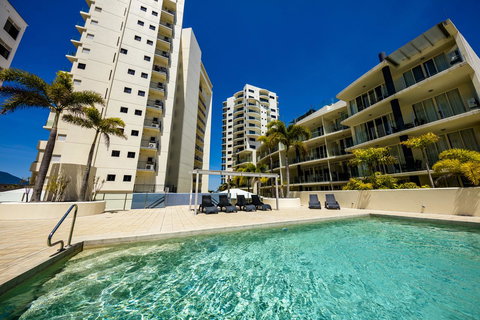Jack And Newell Holiday Apartments - Stays Accommodation 9