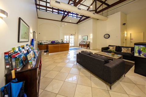 Jack And Newell Holiday Apartments - Stays Accommodation 18