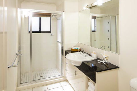 Jack And Newell Holiday Apartments - Stays Accommodation 24