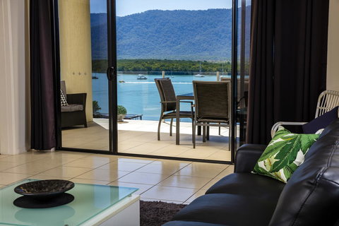 Jack And Newell Holiday Apartments - Stays Accommodation 1