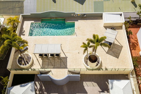 Jack And Newell Holiday Apartments - Stays Accommodation 4