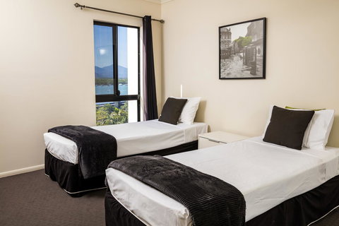 Jack And Newell Holiday Apartments - Stays Accommodation 39