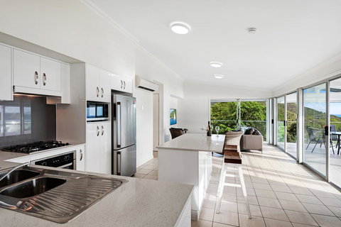 Oasis Apartments On Hamilton Island By HIHA - Stayed 38