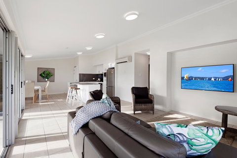Oasis Apartments On Hamilton Island By HIHA - Stayed 33
