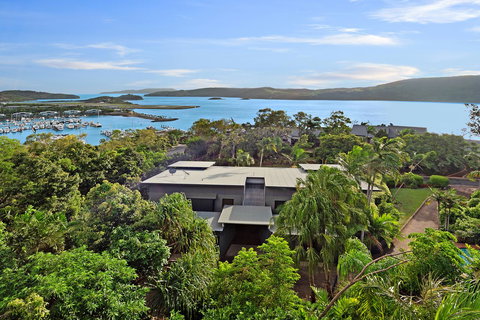 Oasis Apartments On Hamilton Island By HIHA - Stayed 29