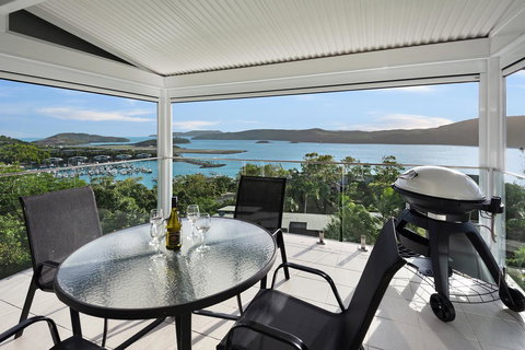 Oasis Apartments On Hamilton Island By HIHA - Stayed 30