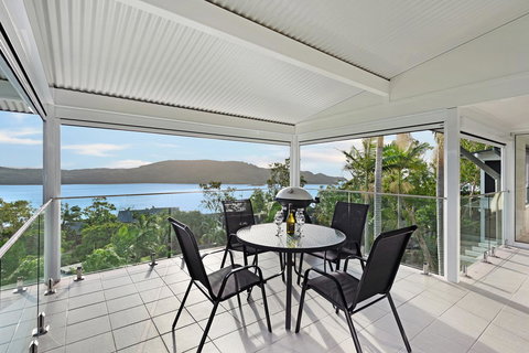 Oasis Apartments On Hamilton Island By HIHA - Stayed 32