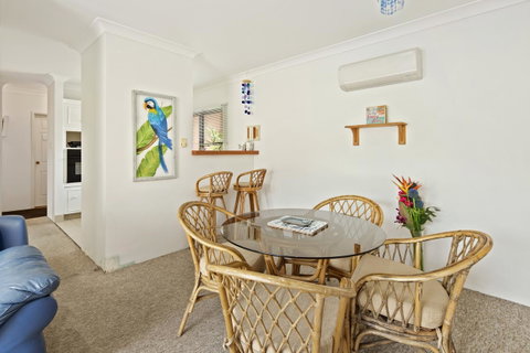 Location! 2BR Town View Unit In Centre Of Airlie. - Stays Accommodation 7