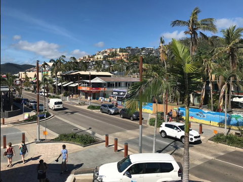Location! 2BR Town View Unit In Centre Of Airlie. - Stays Accommodation 20