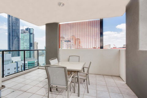 Republic Apartments Brisbane City - Stayed 15