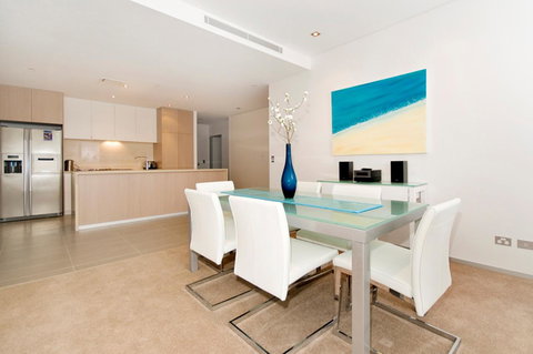 Ambience On Burleigh Beach - Stayed 23
