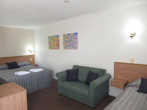Riviera On Ruthven - Stays Accommodation 2