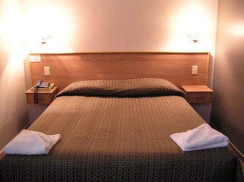 Riviera On Ruthven - Stays Accommodation 26