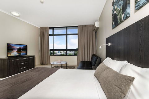 Sunshine Tower Hotel - Stayed 9