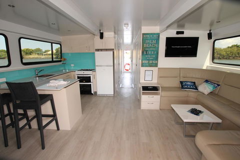 Coomera Houseboats - Stayed 9