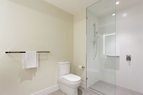 Calamvale Hotel Suites And Conference Centre - Stayed 21