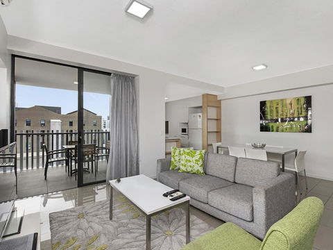 Atrio Apartments - Stayed 1