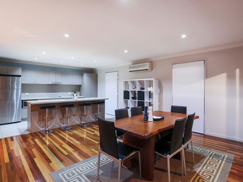 Hamilton Executive - Stayed 3