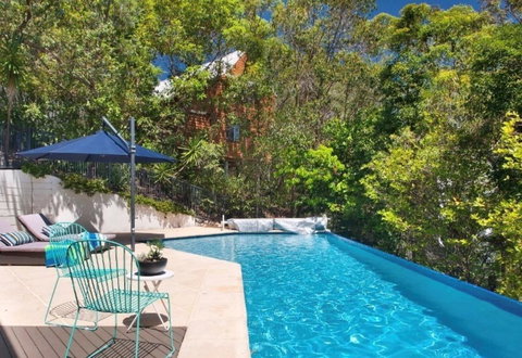 Villa 1 - 3 Parkedge Road - Stays Accommodation 2