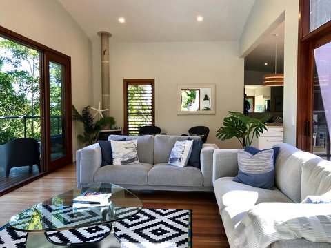 Villa 1 - 3 Parkedge Road - Stays Accommodation 3