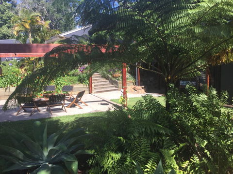 Sam's Buderim Mountain Guest House - Stays Accommodation 26