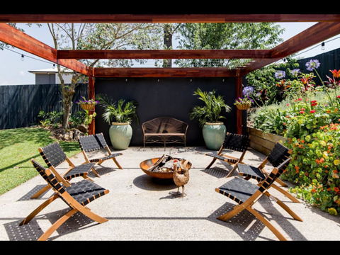 Sam's Buderim Mountain Guest House - Stays Accommodation 12