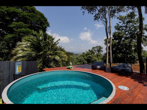 Sam's Buderim Mountain Guest House - Stays Accommodation 14