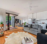 Sam's Buderim Mountain Guest House - Stays Accommodation