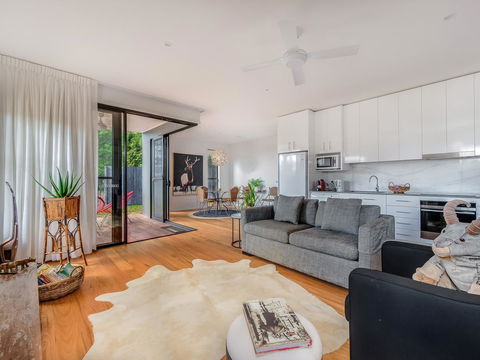 Sam's Buderim Mountain Guest House - Stays Accommodation 0