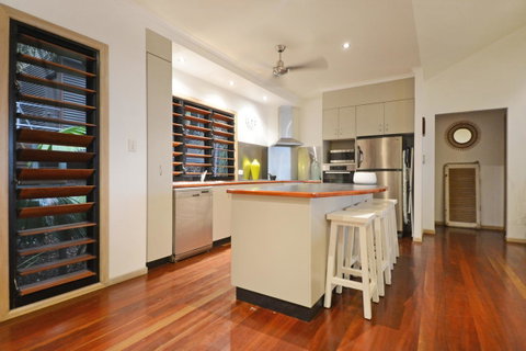 Paddons - Stays Accommodation 11