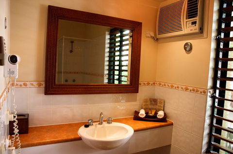 Hibiscus Resort & Spa - Official Onsite Reception & Check In - Stayed 32