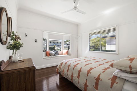 The Lighthouse - Stays Accommodation 4