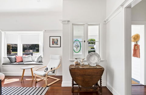 The Lighthouse - Stays Accommodation 3