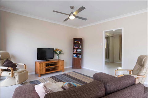The Villa At The Bay - Stays Accommodation 9