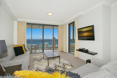 Chevron Renaissance - HR Surfers Paradise - Stayed 5
