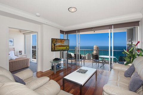 Chevron Renaissance - HR Surfers Paradise - Stayed 7