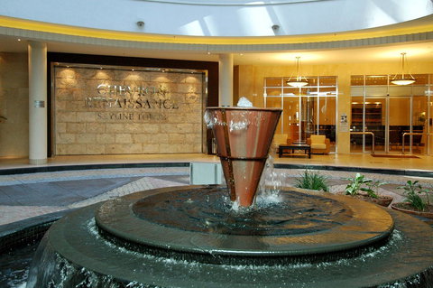 Chevron Renaissance - HR Surfers Paradise - Stayed 20