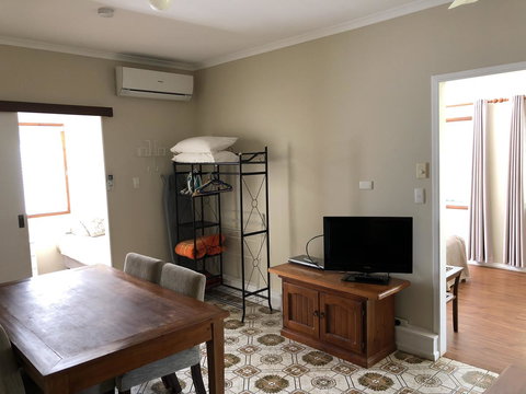 Montville Holiday Apartments - Stays Accommodation 16