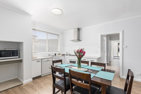 Wattle Grove Villa - Stayed 0