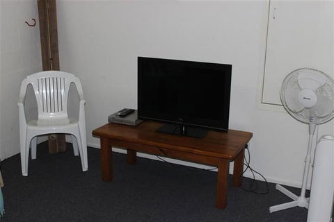 WAVERIDER 1 - Stayed 1