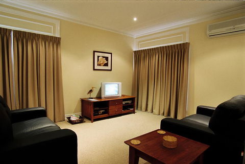 Waverley House Cottages - Stayed 1