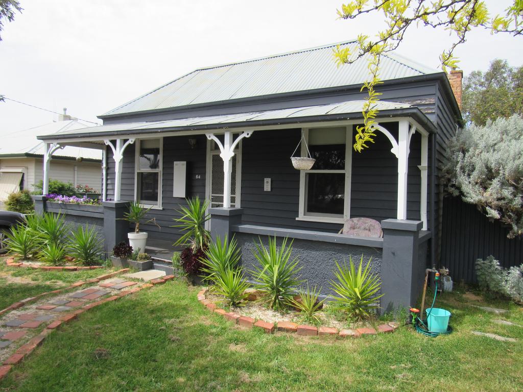 Timor West VIC Stayed