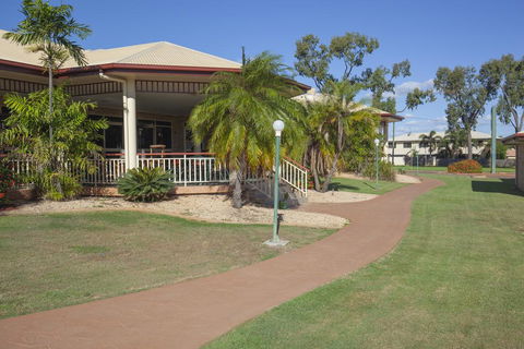 Western Heritage Motor Inn - Stayed 1